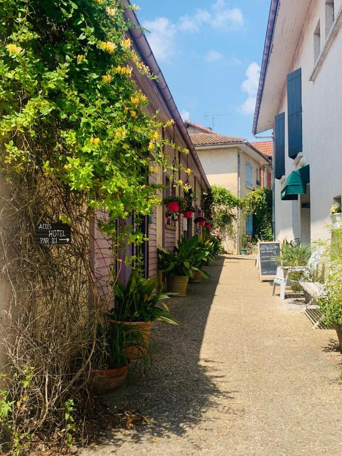 L'Auberge Gamarde-les-Bains エクステリア 写真